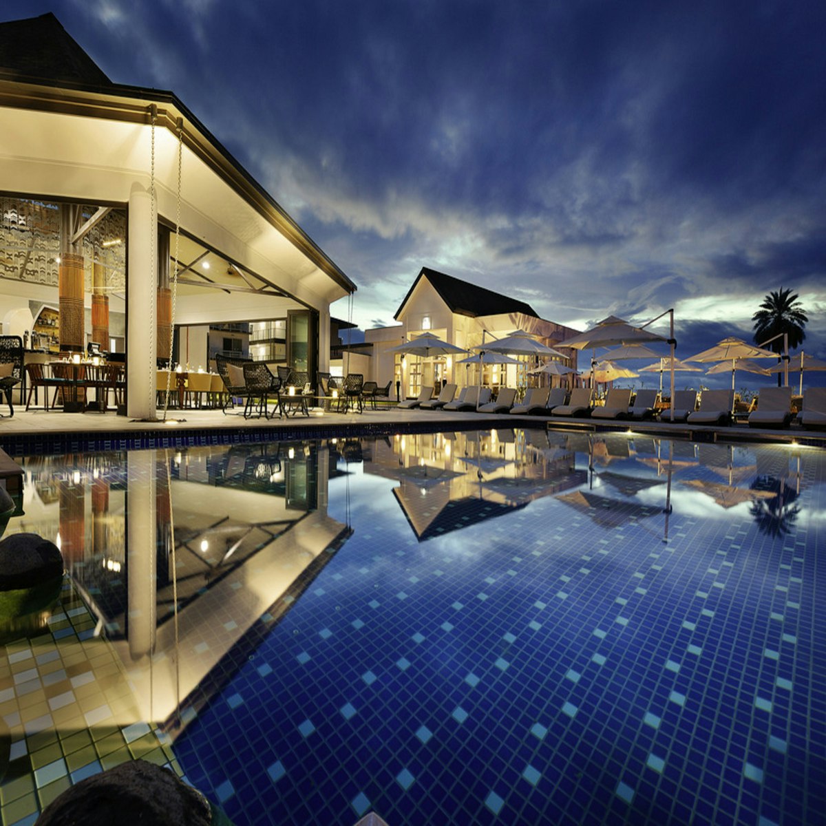 Swimming pool overlooking the Arabian Sea
